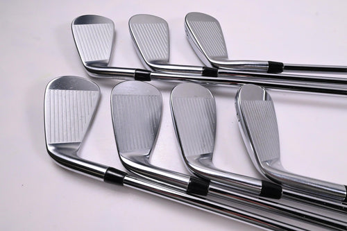 Titleist T200 2019 Irons / 4-PW / Regular Flex AMT Black R300 Shafts