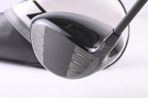 Titleist TSR2 Driver / 9 Degree / Regular Flex Kuro Kage Gen5 Black 50 Shaft