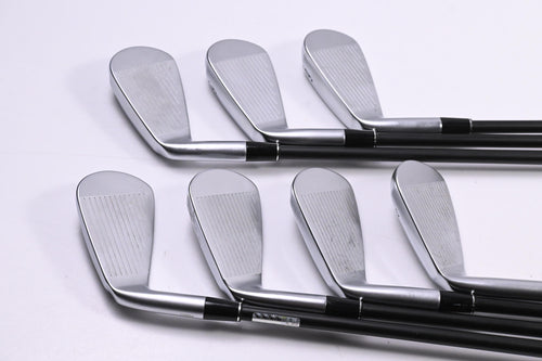 Srixon ZXi4 Irons / 4-PW / Regular Flex KBS TGI 60 Shafts