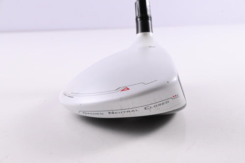 Taylormade R11 #3 Wood / 15.5 Degree / Stiff Flex Fujikura Blur 70 Shaft