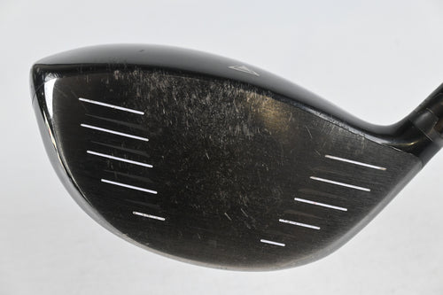 Titleist 915 D2 Driver / 9.5 Degree / Stiff Flex Diamana 'ahina 82 Shaft