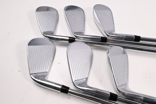 Callaway Elyte Irons / 5-PW / Regular Flex Vector 7 80 Shafts