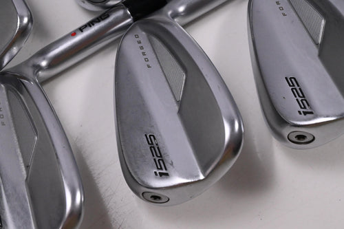 Ping i525 Irons / 7-PW+UW / Red Dot / Stiff Flex Ping AWT 2.0 Shafts