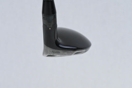 Titleist 910H #2 Hybrid / 17 Degree / Stiff Flex Diamana Ahina 90 Shaft