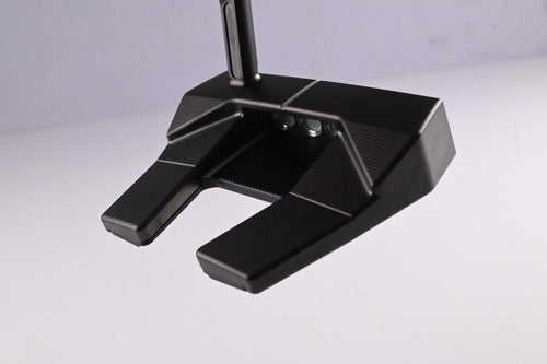 Scotty Cameron Phantom Black 5.5 Putter / 35 Inch