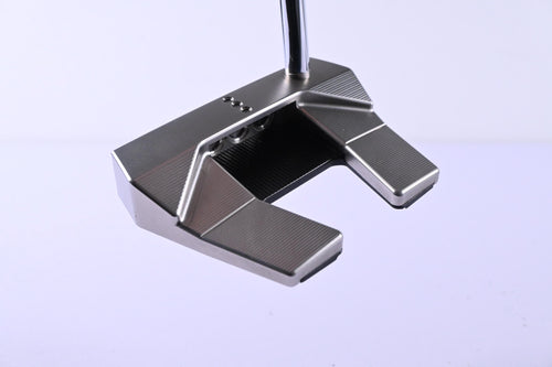 Left Hand Scotty Cameron 2024 Phantom 5 Putter / 33 Inch