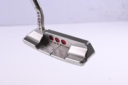 Scotty Cameron Studio Select Newport 2.5 Putter / 33 Inch