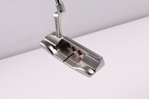 Scotty Cameron 2025 Studio Style Newport+ Putter / 33 Inch