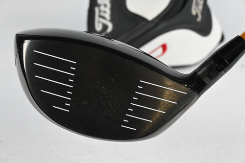 Titleist 910 D2 Driver / 10.5 Degree / Tour X-Flex Proforce Axivcore 69 Shaft