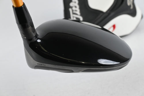 Titleist 910 D2 Driver / 10.5 Degree / Tour X-Flex Proforce Axivcore 69 Shaft