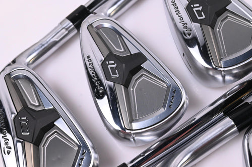 Taylormade Qi Max Irons / 5-PW+GW / Stiff Flex Dynamic Gold 105 S300 Shafts