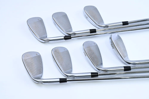 Ping G425 Irons / 5-PW+SW / Black Dot / Regular Flex Ping AWT 2.0 Shafts