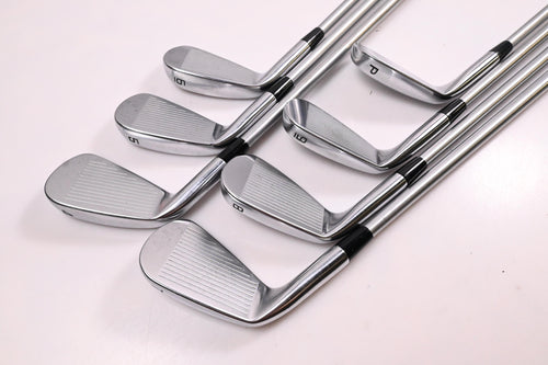 Cobra King CB/MB Combo Irons / 4-PW / X-Flex KBS Tour C-Taper 130 Shafts