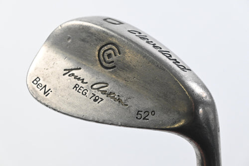 Cleveland 588 Tour Action Gap Wedge / 52 Degree / Wedge Flex True Temper