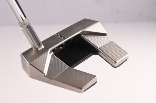 Scotty Cameron Phantom 5.5 2024 Putter / 33 Inch