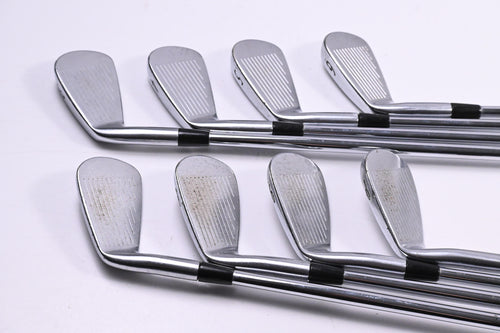 Titleist 712 CB/MB Irons / 3-PW / Stiff Flex Dynamic Gold SL S300 Shafts