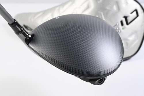 Taylormade Qi35 Driver / 9 Degree / Regular Flex Fujikura Airspeeder 50 Shaft