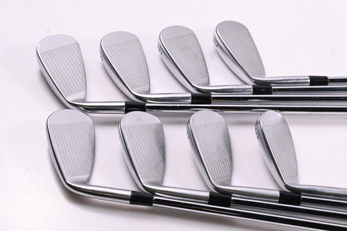 Mizuno JPX 925 Hot Metal Irons / 4-PW+GW / Regular Flex Project X LZ 115 Shafts