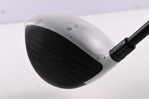 Taylormade R11 Driver / 10.5 Degree / Regular Flex Fujikura Blur 60 Shaft