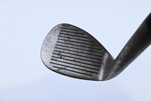 Cleveland 588 Tour Action Lob Wedge / 60 Degree / Stiff Flex Dynamic Gold Shaft