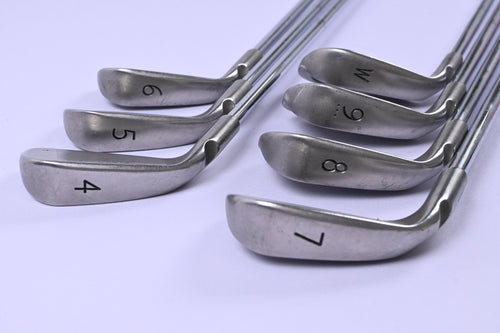 Ping i5 Irons / 4-PW / Red Dot / Regular Flex Steel Shafts
