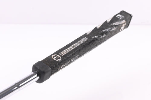 Mati Butterfly Putter / 34 Inch