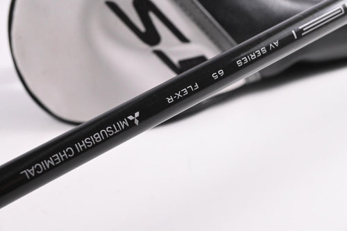 Titleist TSR2 #3 Wood / 15 Degree / Regular Flex Tensei AV Blue 65 Shaft
