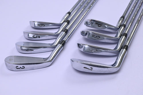 Titleist 690.CB Irons / 3-PW / Stiff Flex Dynamic Gold S300 Shafts