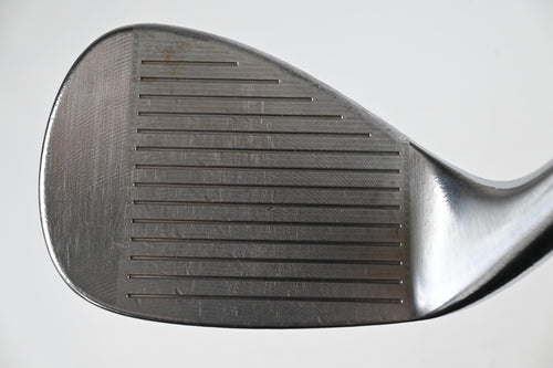 Cleveland 588 RTX 2.0 Gap Wedge / 52 Degree / Wedge Flex Dynamic Gold