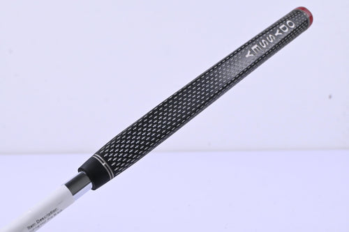 Odyssey White Hot Pro Black V-Line Putter / 34 Inch