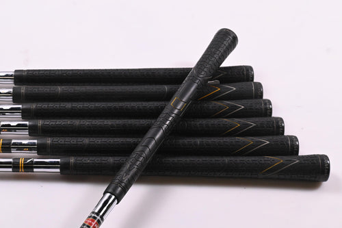 Taylormade R7 Irons / 5-9i+GW+SW / Regular Flex Taylormade T-Step 90 Shafts