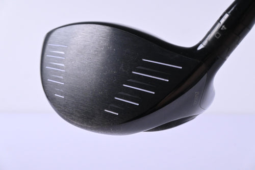 Titleist 915 D4 Driver / 8.5 Degree / X-Flex Aldila Rogue Silver 60 Shaft