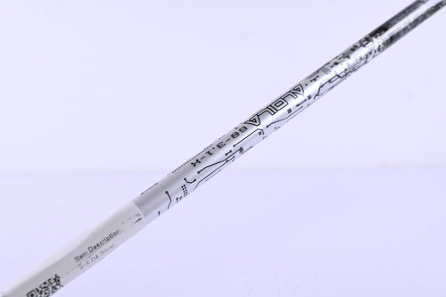 Titleist 915 D4 Driver / 8.5 Degree / X-Flex Aldila Rogue Silver 60 Shaft