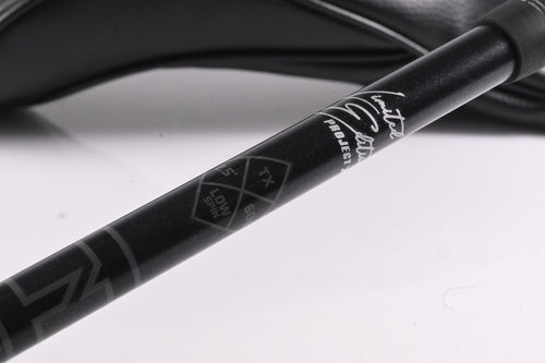 Titleist GT2 Driver / 10 Degree / TX-Flex HZRDUS Black 60 Ltd Edition Shaft
