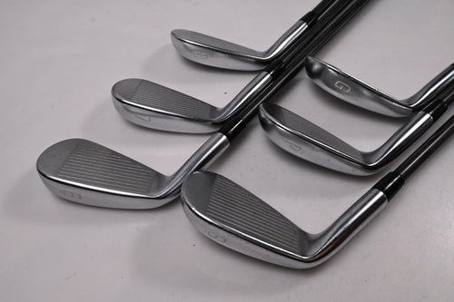 Mizuno JPX 923 Forged Irons / 6-PW+GW / Regular Flex Baddazz 65 Shafts