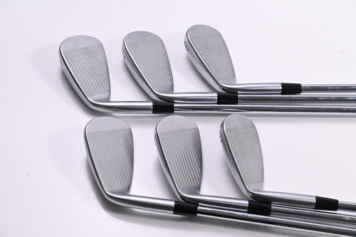 Mizuno JPX 925 Hot Metal Irons / 6-PW+GW / Regular Flex N.S.Pro Modus3 Tour 105