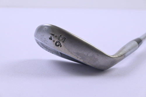 Cleveland 588 RTX Sand Wedge / 56 Degree / Wedge Flex True Temper Dynamic Gold
