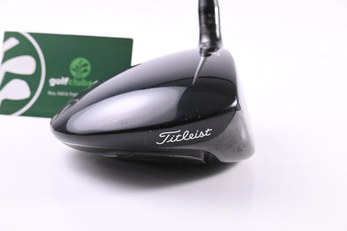 Titleist 915 D2 Driver / 10.5 Degree / Stiff Flex Aldila Rogue Black 70 Shaft
