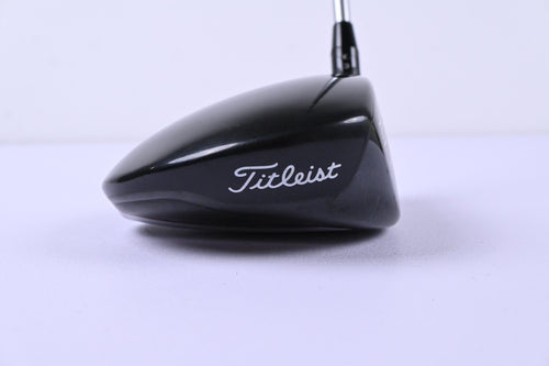 Titleist 913 D2 Driver / 8.5 Degree / Regular Flex Kuro Kage Black 60 Shaft