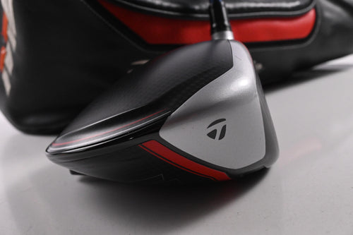 Taylormade M6 Driver / 8 Degree / Regular Flex Ventus Blue 5 Shaft