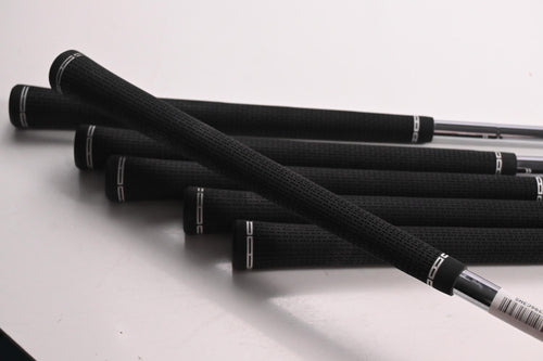 Dynamic Gold S200 Iron Shafts / Stiff Flex / Set of 6 / .355" Taper Tip