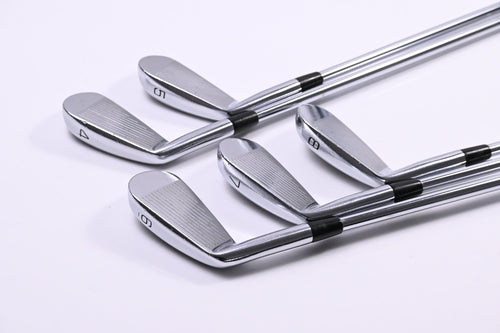 Mizuno JPX 825 Pro Irons / 4-8i / Stiff Flex Dynalite Gold XP S300 Shaft