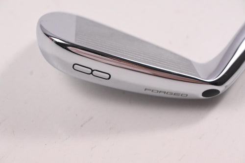 Wilson Staff Model Blade 2024 #8 Iron / Regular Flex AMT Red R300 Shaft