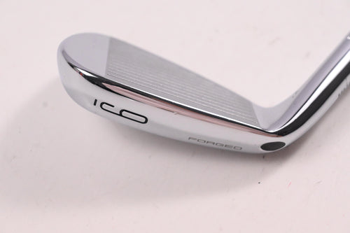 Wilson Staff Model Blade 2024 #9 Iron / Regular Flex AMT Red R300 Shaft
