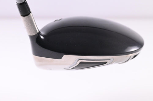 Titleist 909 D2 Driver / 10.5 Degree / Regular Flex Diamana Blue 65 Shaft