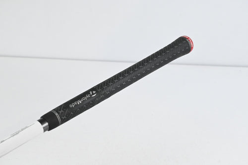 Taylormade M5 Driver / 9 Degree / Uniflex Graphite Design G-Tech Shaft