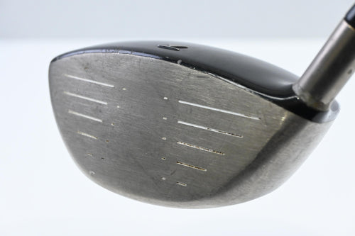 Titleist 907 D1 Driver / 9.5 Degree / Stiff Flex Aldila VS 65