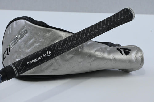 Taylormade Qi35 Max Lite #3 Wood / 15.5 Degree / Regular Flex Vanquish 4