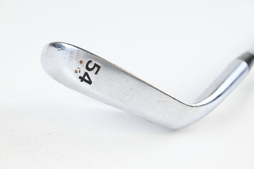 Cleveland 588 RTX 2.0 Sand Wedge / 54 Degree / Wedge Flex Dynamic Gold Shaft