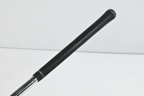 Titleist 716 CB #9 Iron / Stiff Flex Dynamic Gold AMT S300 Shaft